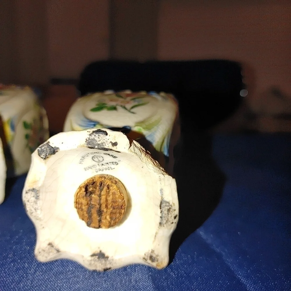 Marutomo Hand painted Antique set of Salt and Pepper shakers
